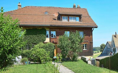 HEV_239852_233617.jpg