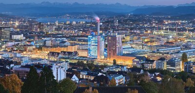 Skyline von Zürich in der Dämmerung HEV_265778_263061.jpg
